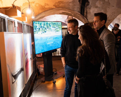 Ausstellung wineBANK Köln mit Kunstwerken von Susanne Herbold