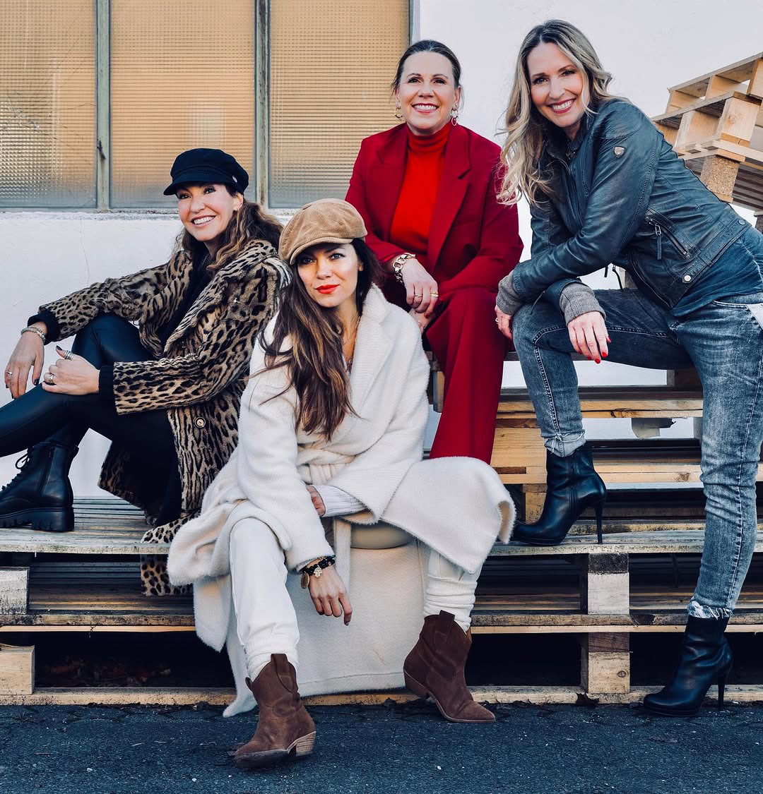 Die Künstlerinnen der Kölner Künstlergemeinschaft cARTelle — Tanja Bäumler, Susanne Herbold, Yvonne Voermans-Eiserfey und Alexandra Hülbach