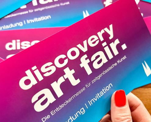 Einladungskarten zum Opening der Discovery Art Fair Köln 2026 — Invitation only