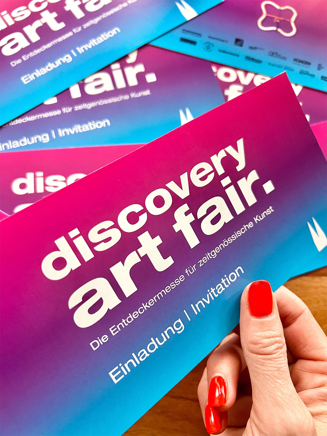 Einladungskarten zum Opening der Discovery Art Fair Köln 2026 — Invitation only