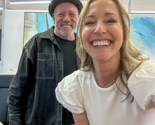 Susanne Herbold mit Künstler Peter Pichler auf der Kunstmeile Rodenkirchen 2026