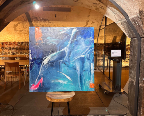 Ausstellung „Dolce Vita & Art“ von Susanne Herbold in der wineBANK Köln. Gemälde: „Take On“